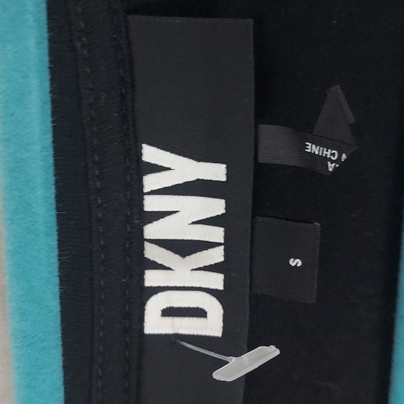 DKNY Donna Karen black Silver Metal Studded  sleeveless Top Sz S - Picture 2 of 7